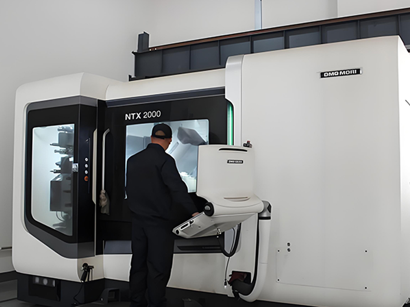 5 Axis CNC Machining center.jpg